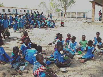 Students eating porridge